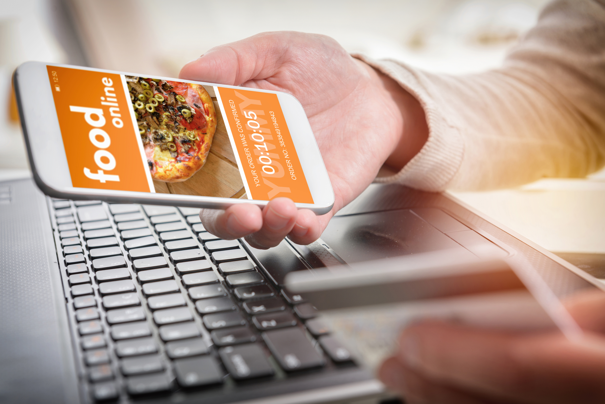 Using Micros 3700? How an Online Ordering System Can Work With Your POS